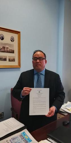 中国兵马俑展品在美受损嫌疑人交保面临多项指控