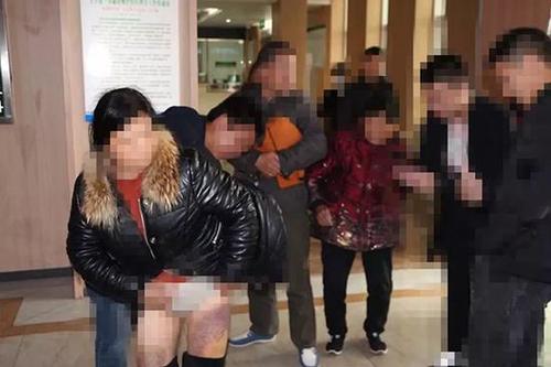 江苏一精神病人入院后遭粗暴约束 涉事护工被辞