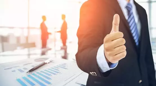 胡歌代言也没用?这家网站1年净利只够在北京买套房