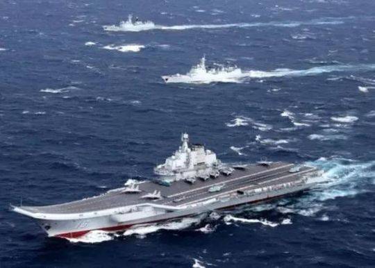 美国航母又来南海：我们看到中国船舰在我们四周