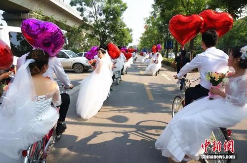 韩章云 摄 点击进入下一页