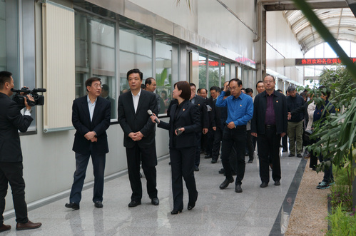 W020180424355355341825 W020180424355355341825