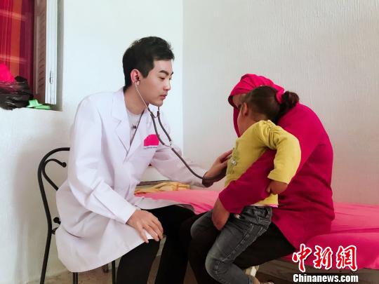 江西“80后”援助突尼斯医生：工作强度大但很有成就感