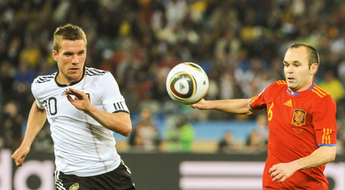 曝老白签J联赛神户3年 巴萨金主钦定年薪2500万欧