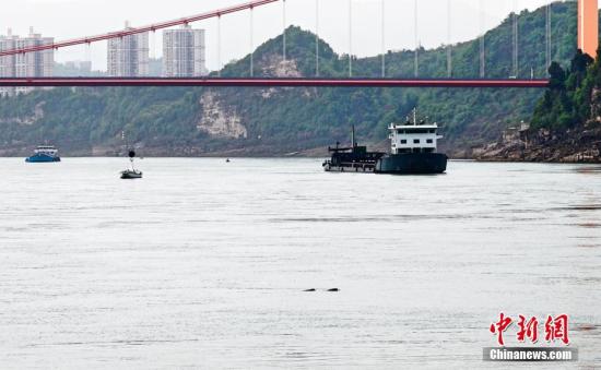 70cd5b4f85174b69abac5b33d7551103 70cd5b4f85174b69abac5b33d7551103