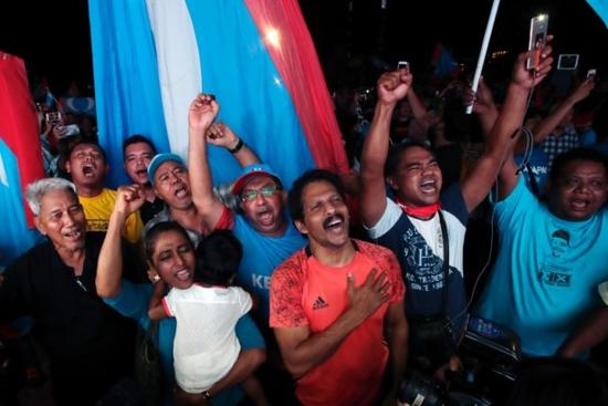 1525893700155444.jpg bknint-20180510003042452-0510_17011_001_03p.jpg