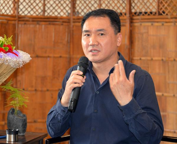 著名文化学者、艺术品鉴赏与投资专家吕立新