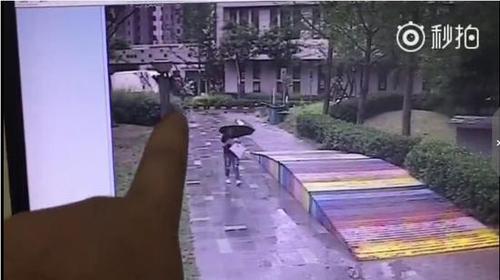 女子称打滴滴快车遭司机尾随 车辆与平台信息不符