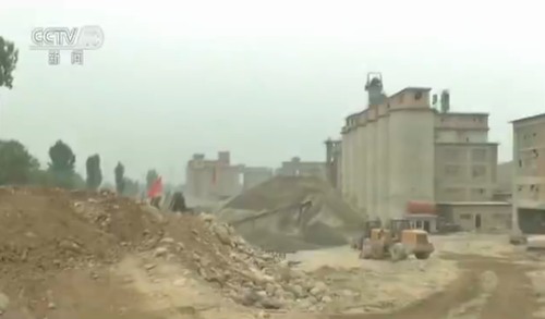 京冀交界处非法砂石厂成污染源 村民敢怒不敢言