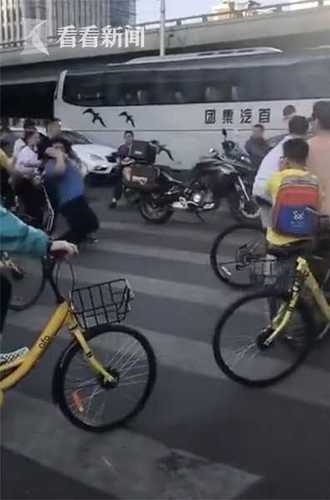 a01f660f4d429594f4a69a6b749378cb.jpg 2.jpg