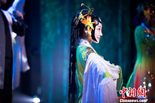 2018中俄边境城市展览会开幕仪式和文艺演出现场 赵东来 摄 2018中俄边境城市展览会开幕仪式和文艺演出现场 赵东来 摄