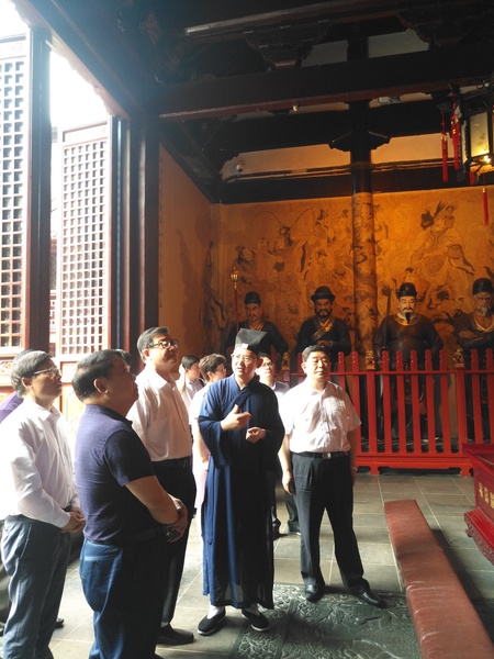 在城隍庙调研 在城隍庙调研