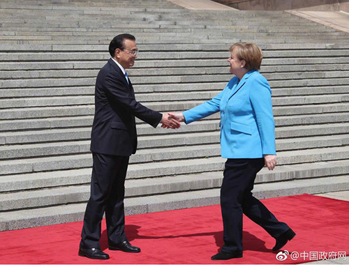 李克强欢迎默克尔访华 就中德中欧关系交换意见