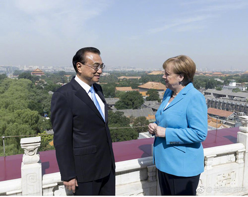 李克强欢迎默克尔访华 就中德中欧关系交换意见