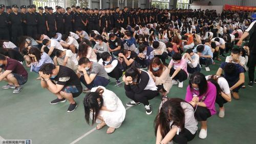 点击进入下一页