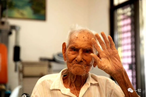 Cn4AP1sZ1i2AJ17bAAERsH8q9PE964 Cn4AP1sZ1i2AJ17bAAERsH8q9PE964