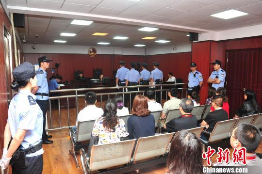 江苏东台原副市长吴晓东受贿案一审被判有期徒刑六年