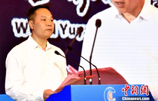 图为：余姚市委书记奚明发言。　何蒋勇 摄