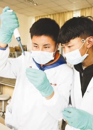 聚焦教育扶贫:让优质教育资源在雪域高原生根