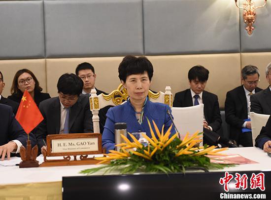 外媒:柬埔寨获中国1亿美元军援 两军明年进行军演