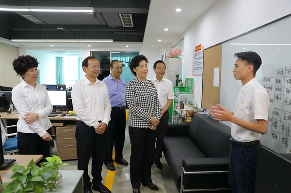 AW6I1636_副本 AW6I1636_副本