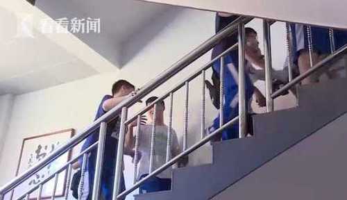 5dd74db753c5706741dd1fe8e1ab62e1.jpg 学霸宿舍6人全都考上清华北大 高一起制定寝室公约