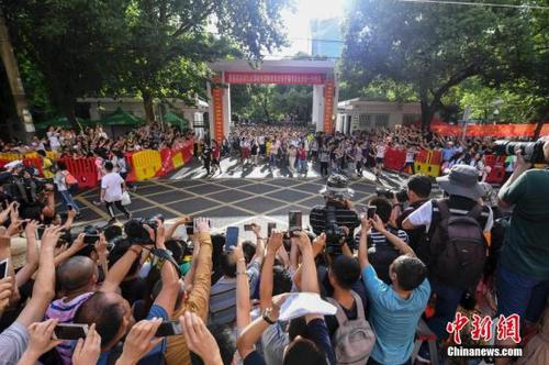 点击进入下一页