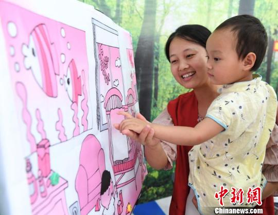 医院将举行一系列以意外伤害预防为主题的体验课堂?！∷锕?摄