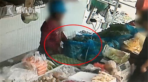 男子被偷手机找回后称有划痕敲诈1万 警察:系犯法