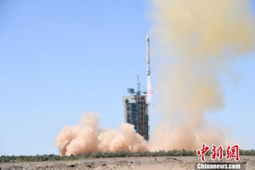 汪江波 摄 点击进入下一页