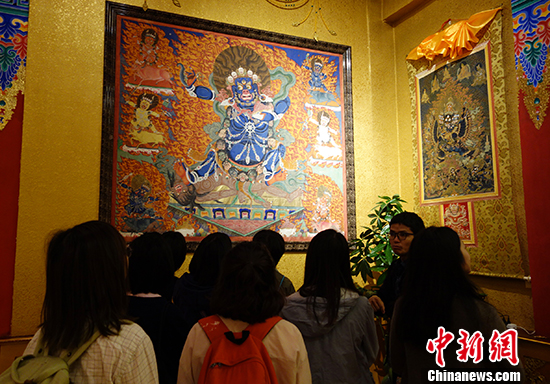 点击进入下一页