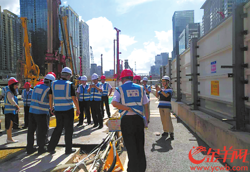 电缆被挖断事故现场。金羊网记者 李晓旭 摄