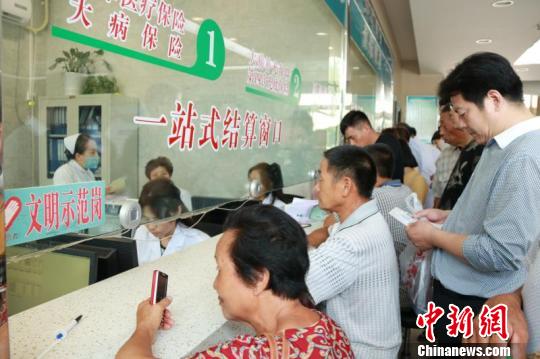 河南原阳:健康扶贫为贫困户铸就风险屏障