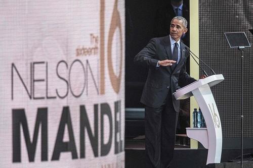 奥巴马高调演讲暗批特朗普:无视事实 谎话连篇