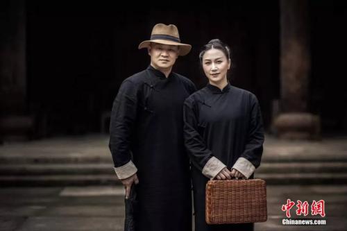 许健和妻子 受访者供图 点击进入下一页