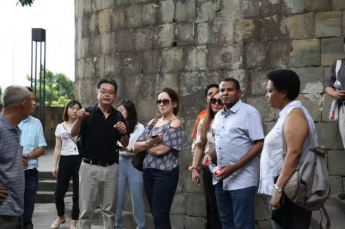 触摸东水门老城墙，感受渝中深厚的文化积淀和历史底蕴