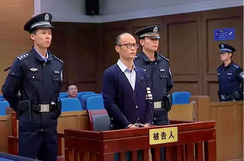 涉黑团伙纵横江湖18年 黑老大和副市长是亲兄弟