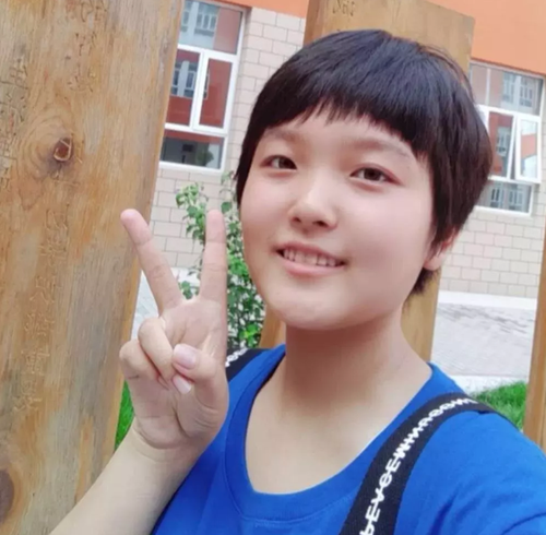 女生707分考入北大 家庭贫困的她曾写文感谢贫穷