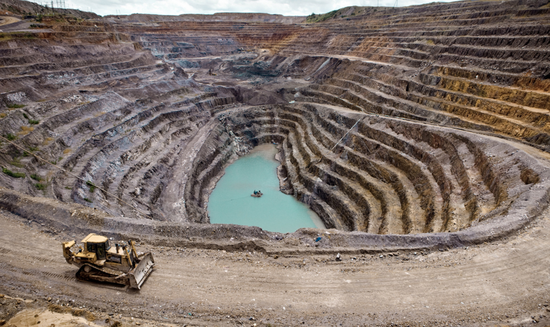 日本警惕中国爆买21世纪石油:像控制了中东油田