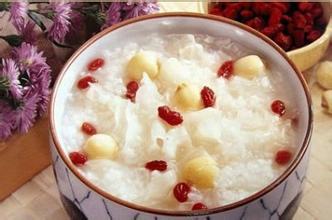 暴晒蒸煮好难熬 天热喝点“消暑粥”