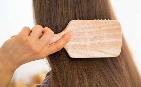 头发保养的9个小招数 护发支招 头发保养的方法 如何护理头发 护发的小窍门