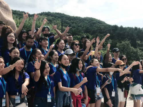 放歌八达岭。