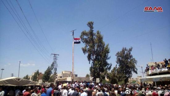 点击查看大图 叙利亚总统建军节给政府军官兵写信:内战即将胜利