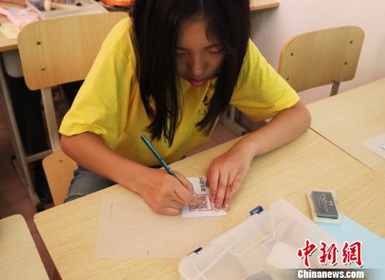 海外华裔青少年“中国寻根之旅”夏令营由中国国务院侨办主办。张玉雷 摄