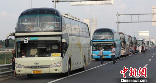 四川警方破获“5.21”特大网络诈骗案125人被刑拘