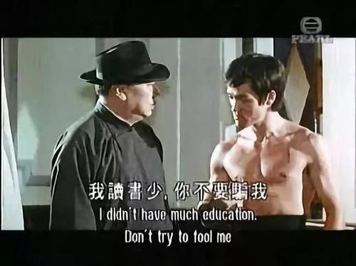 疑似北大女生在英国超市偷东西被抓 网友们吵疯了