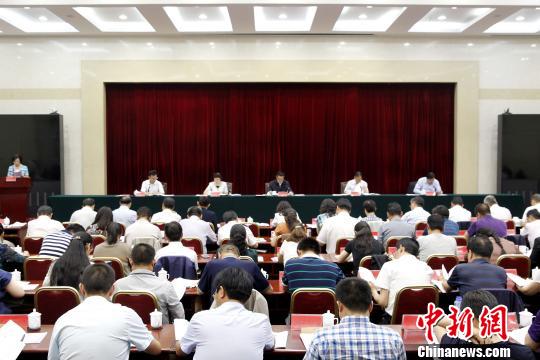 青海启动健康扶贫三年攻坚严控医疗费用