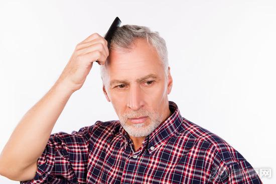 坚持梳头好习惯 长寿更“青睐”你！