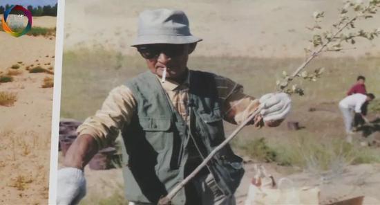 日本老人自掏腰包到中国沙漠植树 为侵略历史道歉