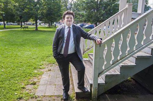 美14岁男孩二度竞选州长 6岁就环保问题向州长提议